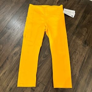 Athleta Ultimate II Stash Capris